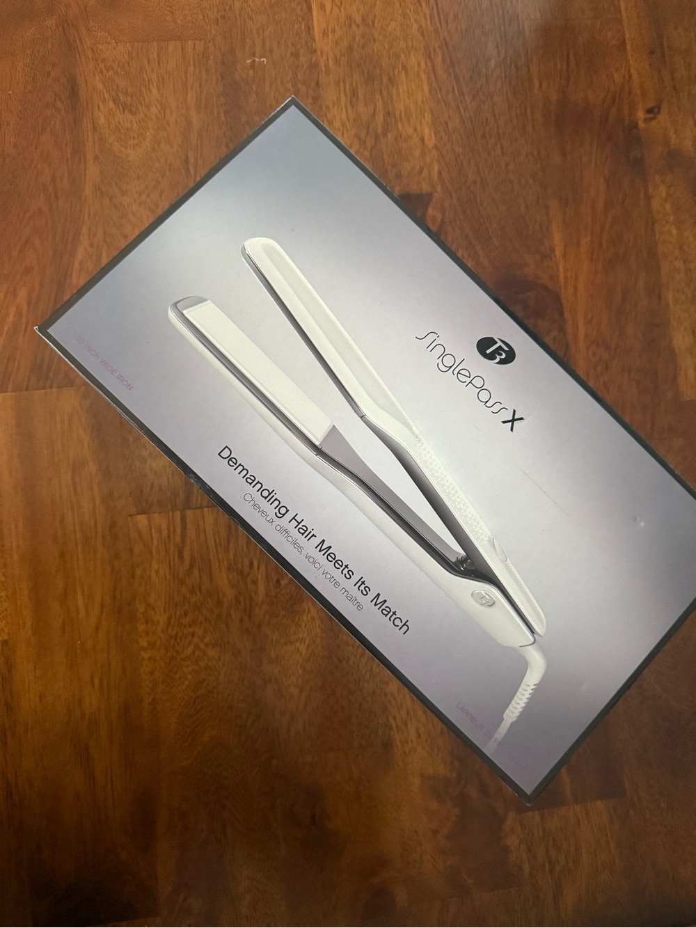 T3 White and Purple Packaging Hair Straightener